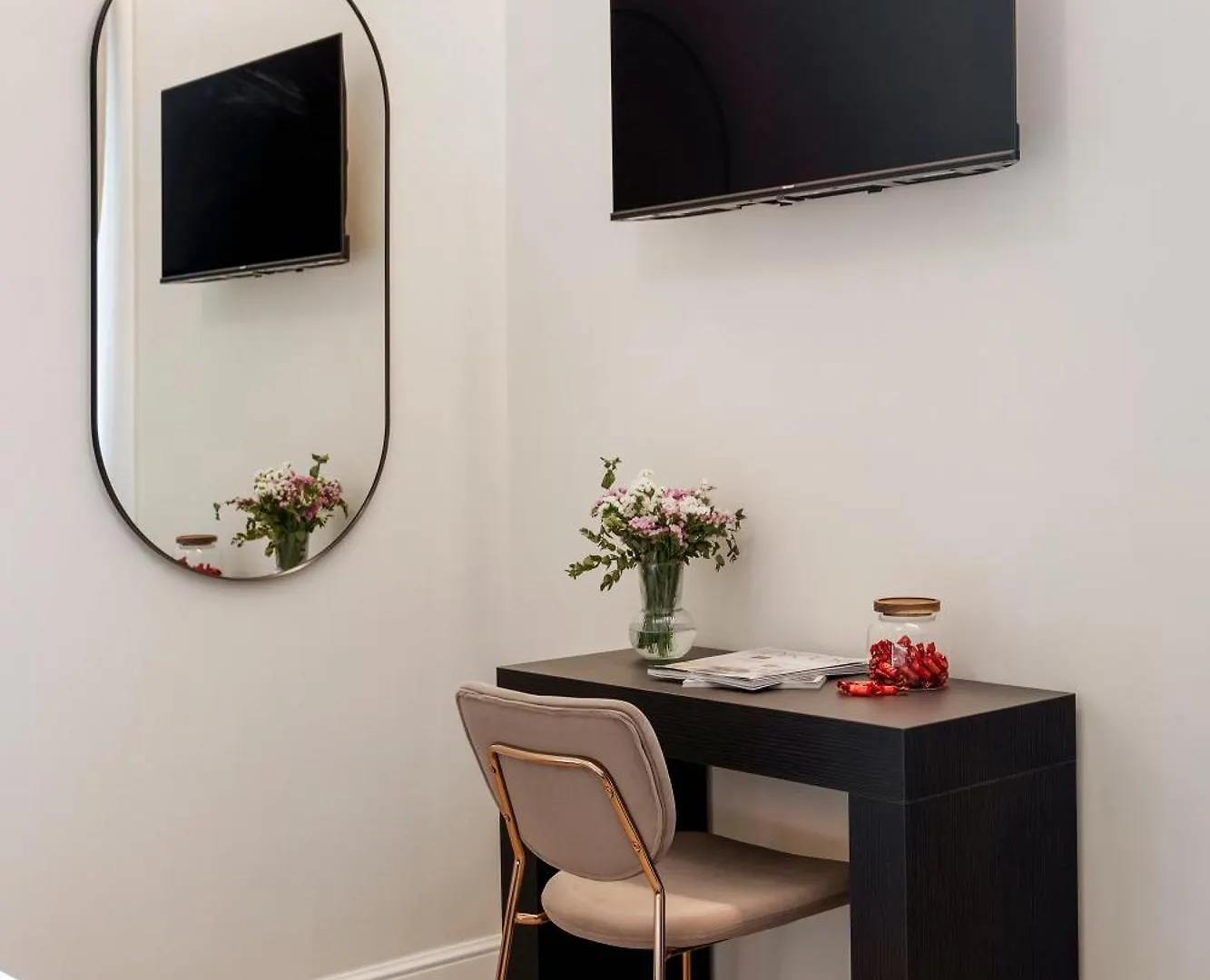 Volturno Boutique Apartment Rome 0*,  Italy